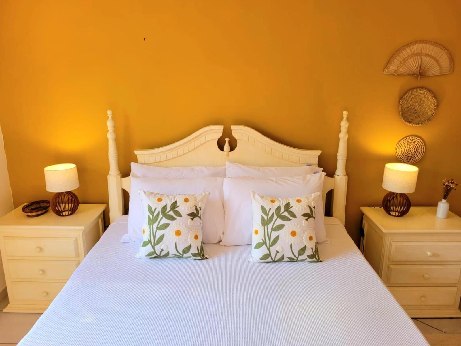 Suíte com Cama Queen-size e Vista da Piscina